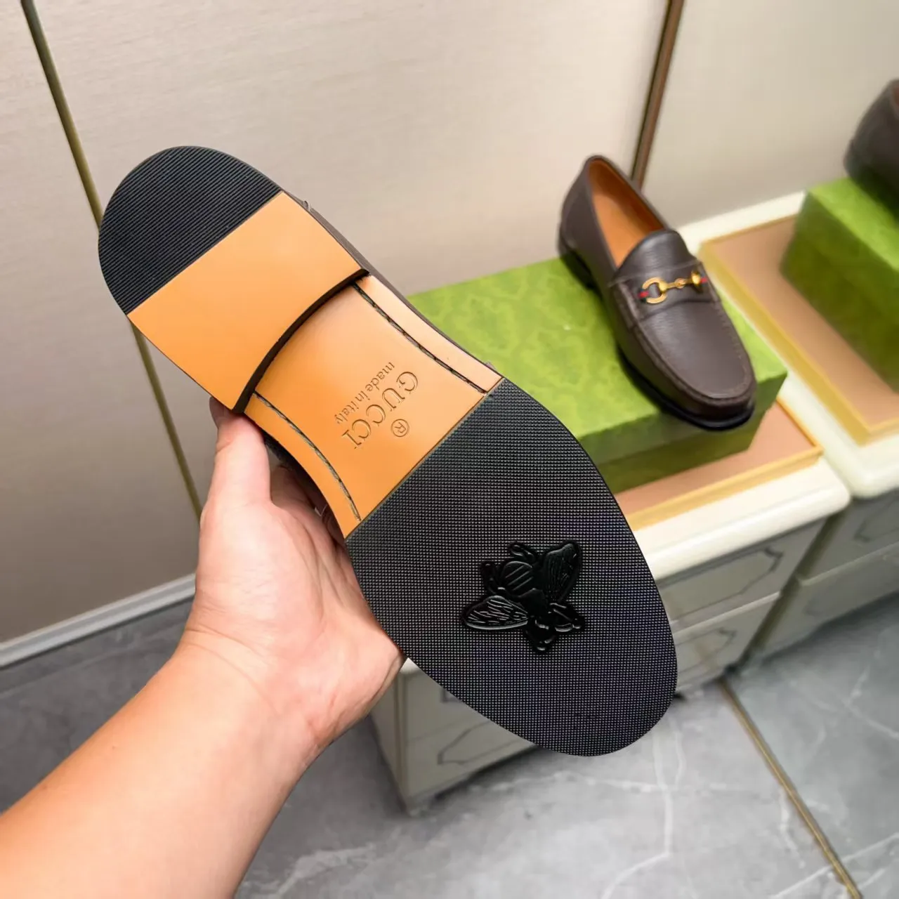 Men's men's shoes 💰460 🆘【GUCCI】Gucci ·🐂里· Hot-selling pea shoes top brand luxury, top quality, the latest fashion pea shoes.. The upper is made of original first-layer cowhide. (Full first-layer water-dyed 🐂 leather·inner). The original stylish and stylish soft rubber wear-resistant and non-slip outsole is light and comfortable on the foot, available in 2 colors! Matching code: 38-44 (customized at 45.46.47)